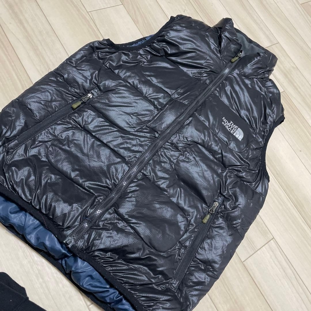The North Face Men Summit Series Aconcagua Black Quilted Puffer Vest Large